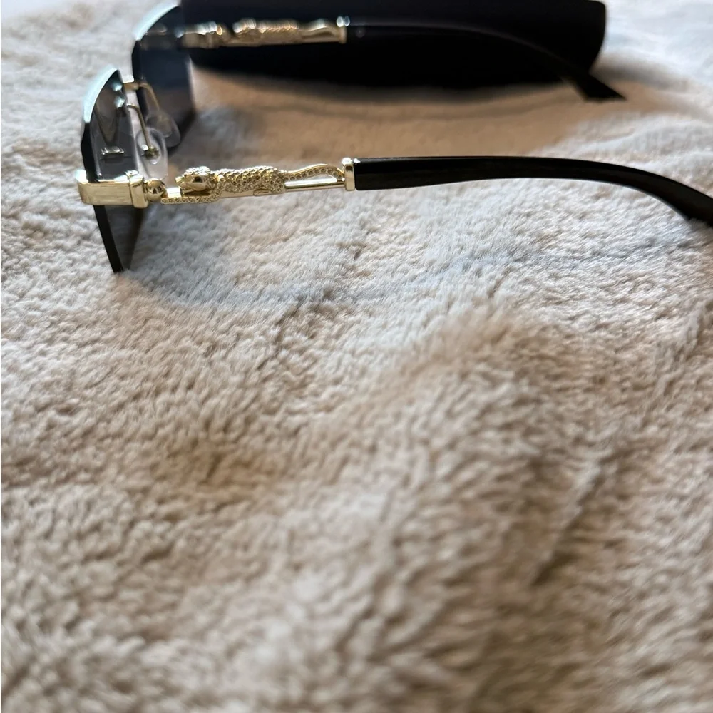Fashion Nova Black and Gold Rimless Sunglasses